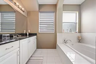 658 Cresta Cir, West Palm Beach, FL 33413 - Photo 35