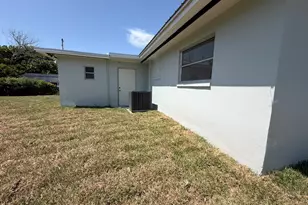 148 SE 6th St N, Belle Glade, FL 33430 - Photo 19