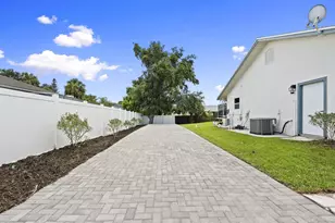 1952 SW Import Dr, Port Saint Lucie, FL 34953 - Photo 45