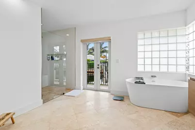 1332 SW Tamarind Way, Boca Raton, FL 33486 - Photo 21