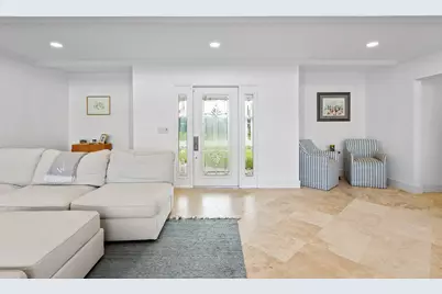 1332 SW Tamarind Way, Boca Raton, FL 33486 - Photo 5