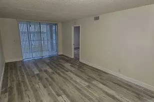 118 Lake Emerald Dr, Oakland Park, FL 33309 - Photo 11