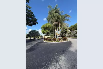 118 Lake Emerald Drive #107, Oakland Park, FL 33309 - Photo 1
