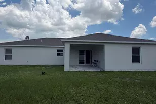 581 NW Goldcoast Ave, Port Saint Lucie, FL 34983 - Photo 17