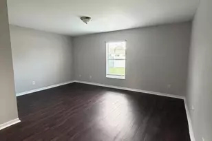 581 NW Goldcoast Ave, Port Saint Lucie, FL 34983 - Photo 9