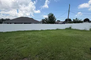 581 NW Goldcoast Ave, Port Saint Lucie, FL 34983 - Photo 19