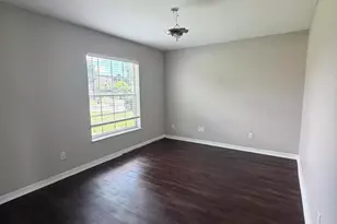 581 NW Goldcoast Ave, Port Saint Lucie, FL 34983 - Photo 13