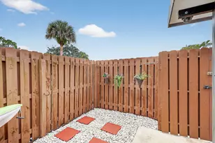 5612 SE Riverboat Dr, Stuart, FL 34997 - Photo 5