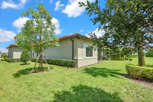 9242 Balsamo Dr., Palm Beach Gardens, FL 33412 - Photo 43