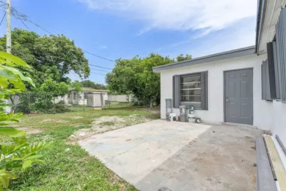 488 NW 2nd Terrace, Deerfield Beach, FL 33441 - Photo 11