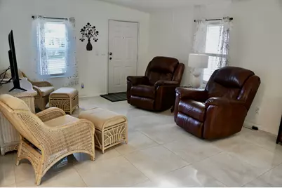 325 Mockingbird Avenue, Fort Pierce, FL 34982 - Photo 7