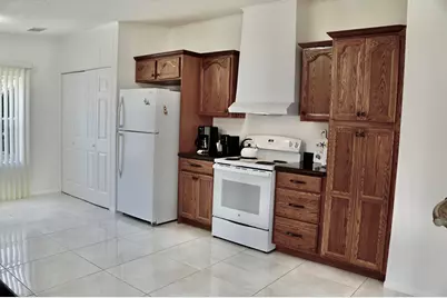 325 Mockingbird Avenue, Fort Pierce, FL 34982 - Photo 11