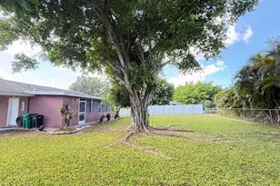 864 SE Festivo Ct, Port Saint Lucie, FL 34983 - Photo 17
