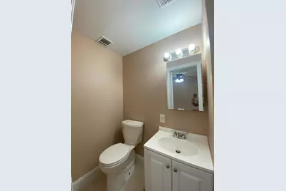 16 NE 9th Avenue, Deerfield Beach, FL 33441 - Photo 5