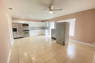 16 NE 9th Ave, Deerfield Beach, FL 33441 - Photo 3