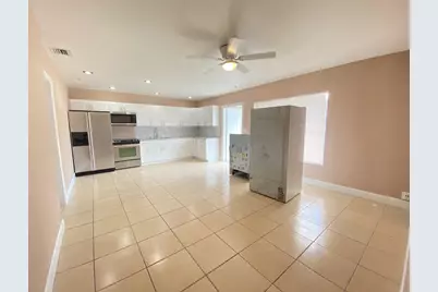 16 NE 9th Avenue, Deerfield Beach, FL 33441 - Photo 3