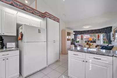 7922 Sandy Pointe Drive, Delray Beach, FL 33446 - Photo 11