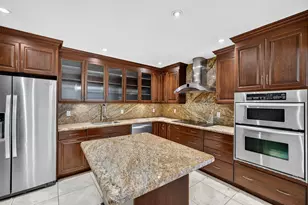 7151 SW 5th Ct, Pembroke Pines, FL 33023 - Photo 3
