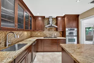 7151 SW 5th Ct, Pembroke Pines, FL 33023 - Photo 11