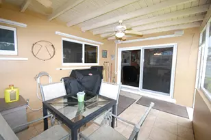 7151 SW 5th Ct, Pembroke Pines, FL 33023 - Photo 9