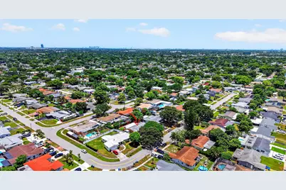 7151 SW 5th Court, Pembroke Pines, FL 33023 - Photo 21