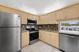 483 N Pine Island Rd, Plantation, FL 33324 - Photo 1
