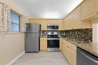 483 N Pine Island Road #C304, Plantation, FL 33324 - Photo 15