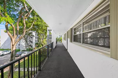 483 N Pine Island Road #C304, Plantation, FL 33324 - Photo 17