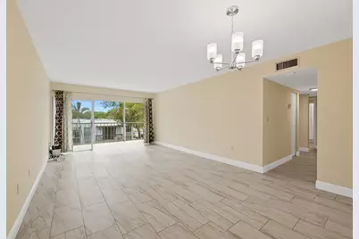 483 N Pine Island Road #C304, Plantation, FL 33324 - Photo 3