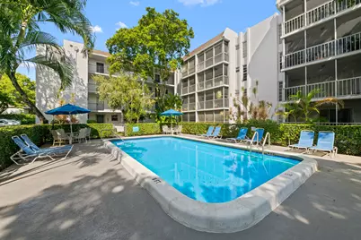 483 N Pine Island Road #C304, Plantation, FL 33324 - Photo 21