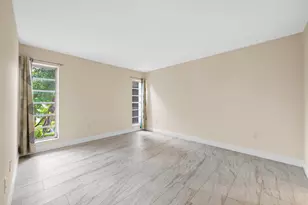 483 N Pine Island Rd, Plantation, FL 33324 - Photo 9