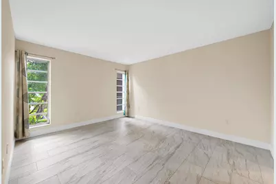 483 N Pine Island Road #C304, Plantation, FL 33324 - Photo 7