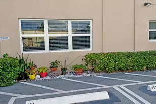 205 NE 3rd St, Boynton Beach, FL 33435 - Photo 9