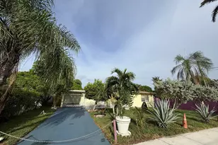 124 NW 45th Ave, Plantation, FL 33317 - Photo 5