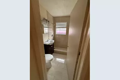 124 NW 45th Avenue, Plantation, FL 33317 - Photo 19