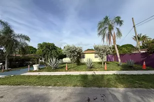 124 NW 45th Ave, Plantation, FL 33317 - Photo 3