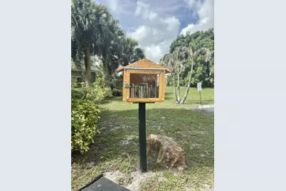 410 SW Eastport Circle, Port Saint Lucie, FL 34953 - Photo 5