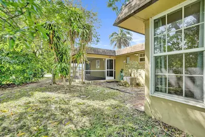 7018 NW 64th Street, Tamarac, FL 33321 - Photo 37