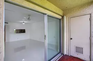 5561 Lakeside Dr, Margate, FL 33063 - Photo 23