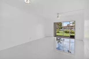 5561 Lakeside Dr, Margate, FL 33063 - Photo 5