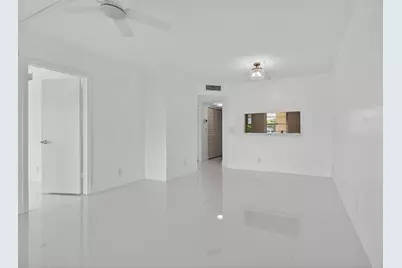 5561 Lakeside Drive #107, Margate, FL 33063 - Photo 7