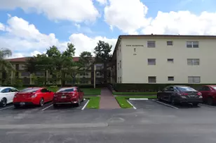 151 SW 135th Terrace, Pembroke Pines, FL 33027 - Photo 5
