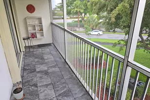 151 SW 135th Terrace, Pembroke Pines, FL 33027 - Photo 17