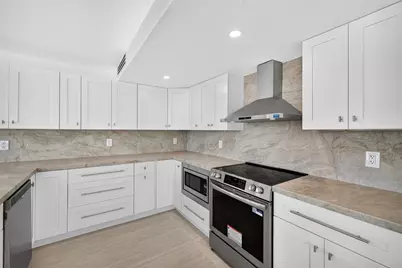 209 N Fort Lauderdale Beach Boulevard N #8a, Fort Lauderdale, FL 33304 - Photo 7