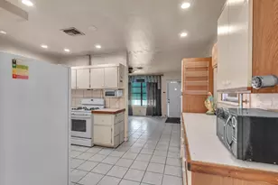 7831 NW 30th St, Hollywood, FL 33024 - Photo 9