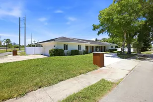 401 NW 3rd Pl, Dania Beach, FL 33004 - Photo 1