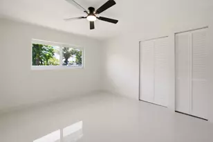401 NW 3rd Pl, Dania Beach, FL 33004 - Photo 11
