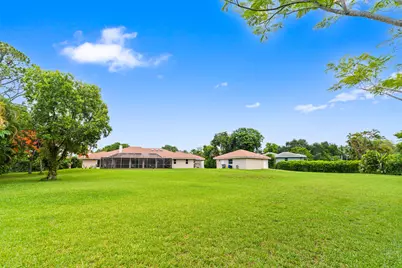 22829 Horse Shoe Way, Boca Raton, FL 33428 - Photo 3