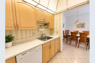 4501 S Ocean Boulevard #D4, South Palm Beach, FL 33480 - Photo 5