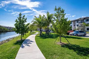 2000 Stirling Rd, Hollywood, FL 33020 - Photo 5